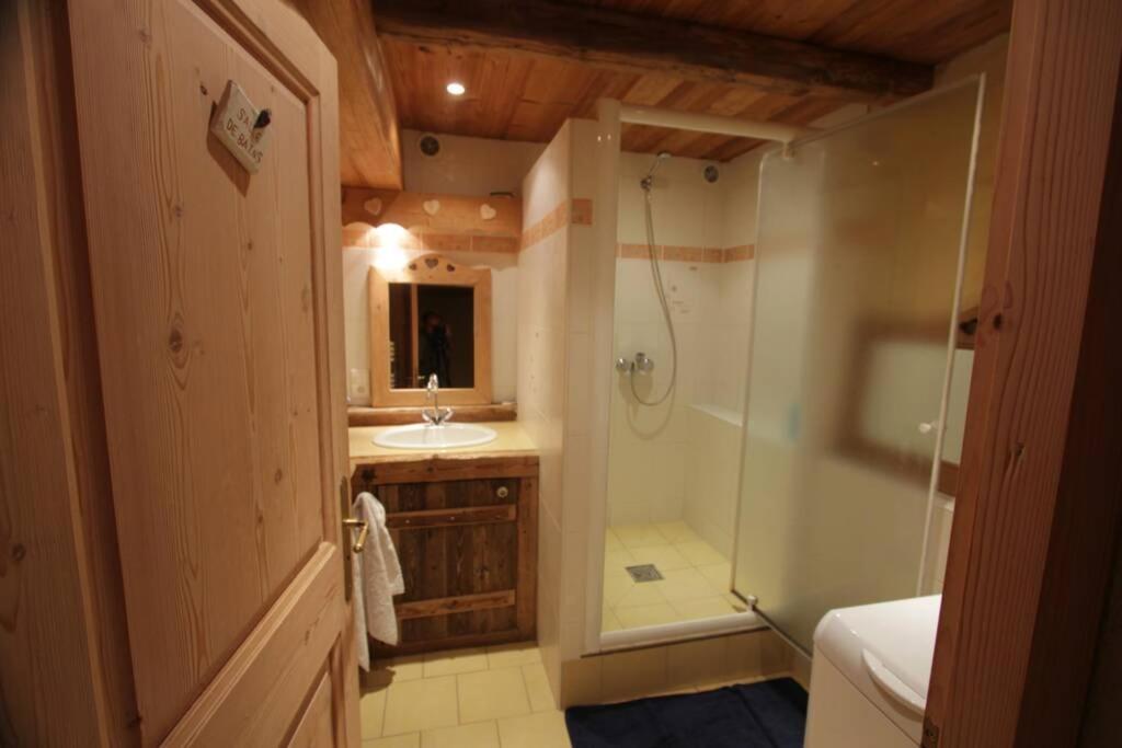 Cozy Dans 6 Pers Voiture 4 Roues Motrice A Dispo Apartment La Clusaz